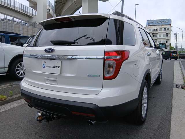 Ford Explorer 9