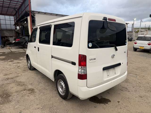Toyota Light Ace Van 8