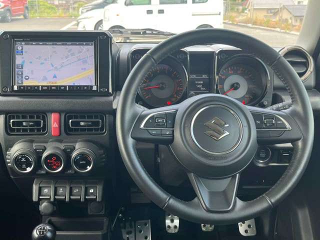 Suzuki Jimny 8