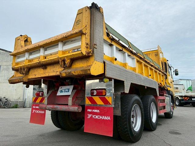 UD Trucks Quon 9