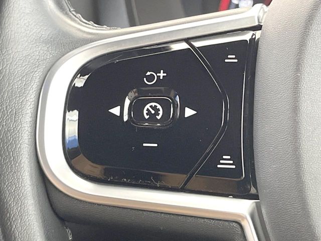 Volvo XC60 4