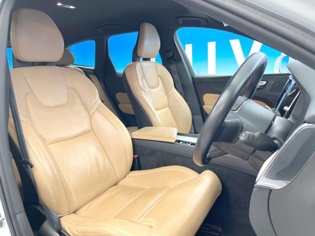 Volvo XC60 9