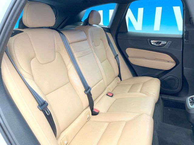 Volvo XC60 10