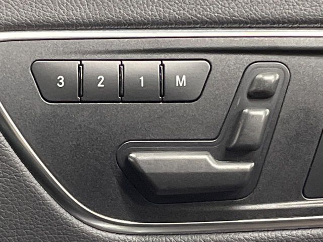 Mercedes-Benz GLA-Class 8