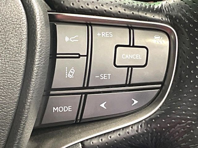 Lexus UX 6