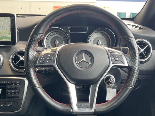 Mercedes-Benz GLA-Class 9