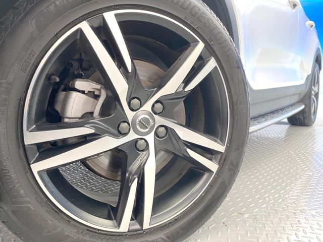 Volvo XC40 12