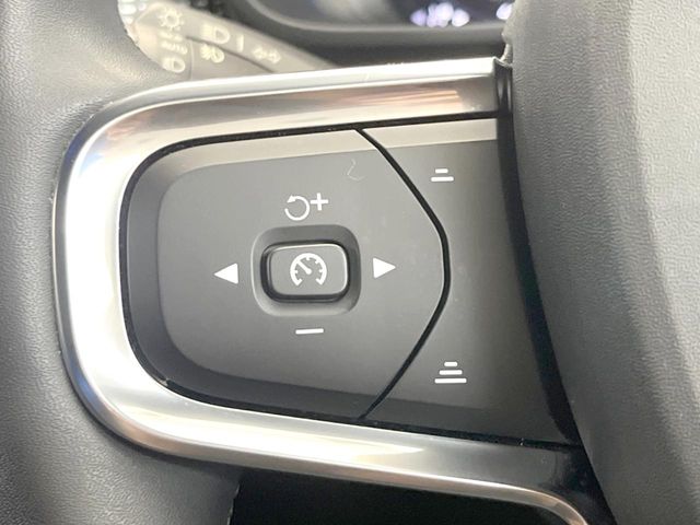 Volvo XC40 5
