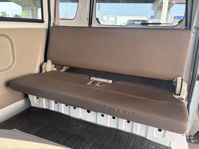 Nissan NV100 Clipper 12