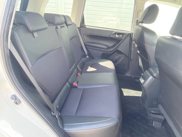 Subaru Forester 10