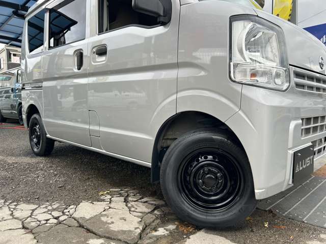 Nissan NV100 Clipper 11