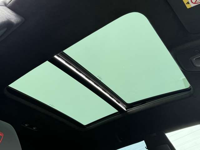 Lamborghini ウルス 3