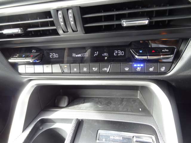 Mazda CX-60 12