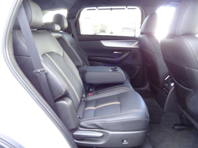 Mazda CX-80 9