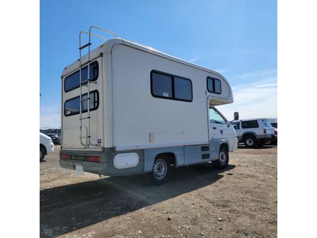 Toyota Light Ace Truck 11