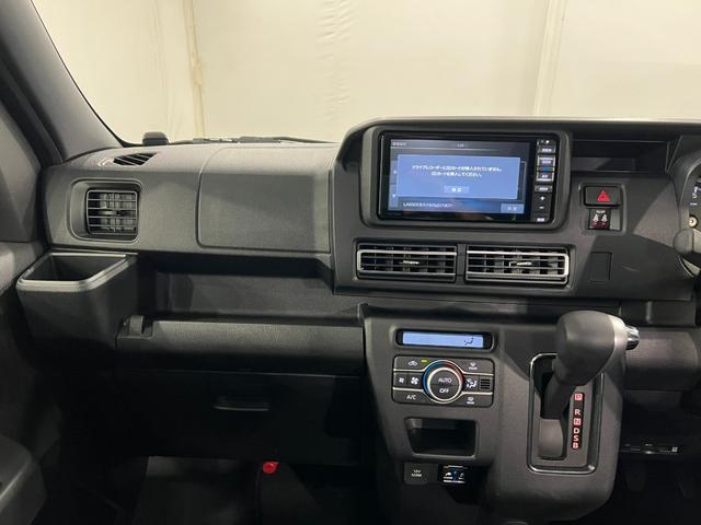 Daihatsu Atrai 6