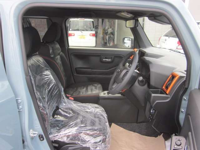 Daihatsu Taft 7