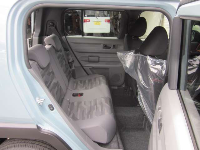 Daihatsu Taft 8
