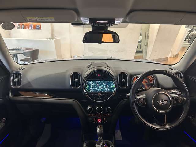 MINI Crossover 6