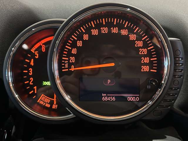 MINI Crossover 10