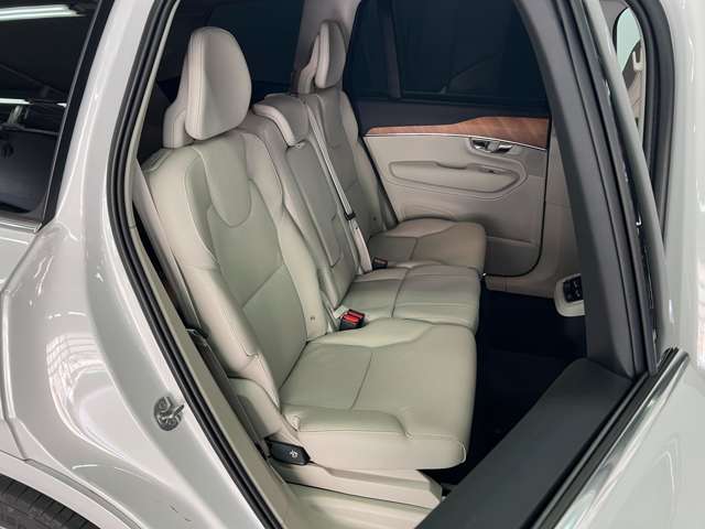 Volvo XC90 12