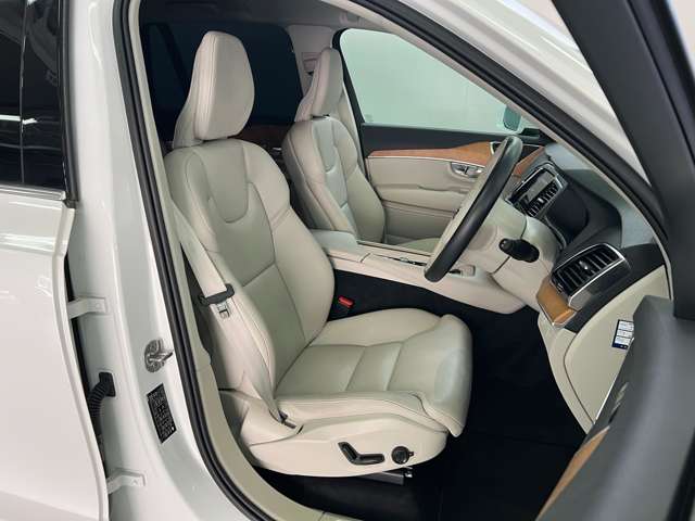 Volvo XC90 7