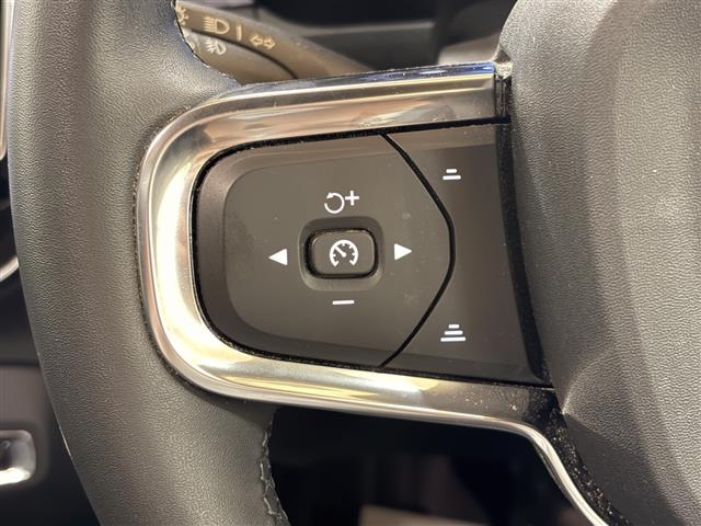 Volvo C40 8