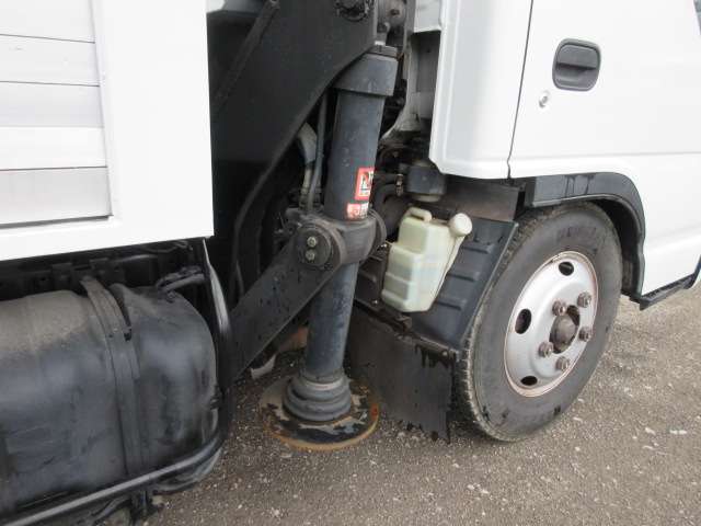 Isuzu Elf 9