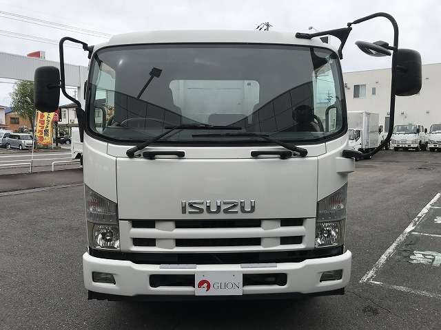 Isuzu Forward 2