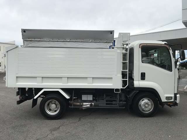 Isuzu Forward 5