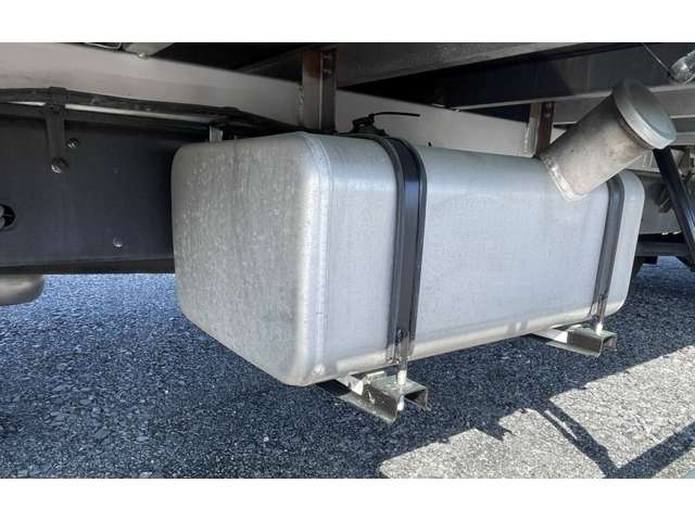 UD Trucks Condor 12