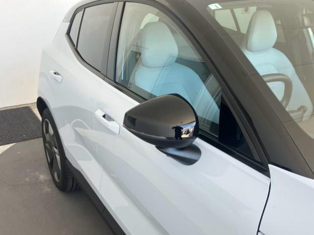 Volvo EX30 12