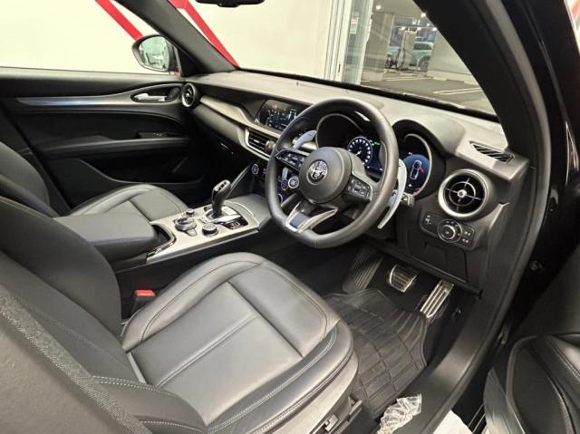 Alfa Romeo Stelvio 3