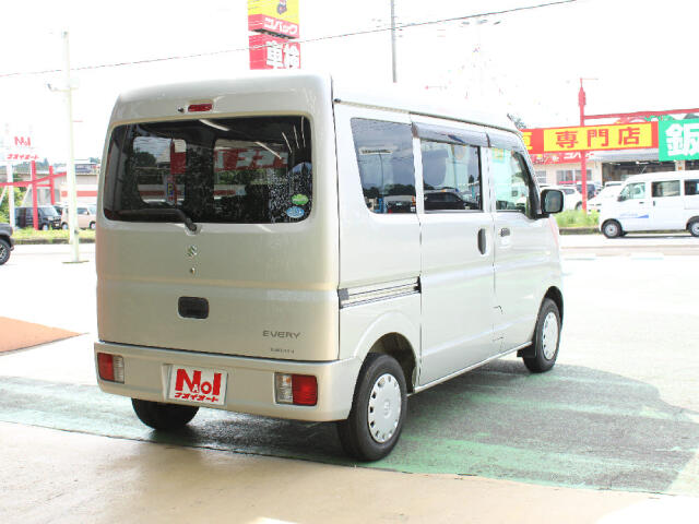 Suzuki Every 5