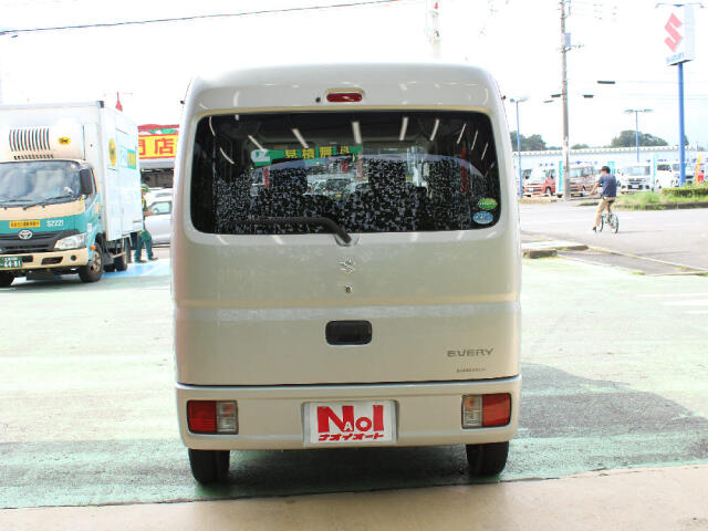 Suzuki Every 6