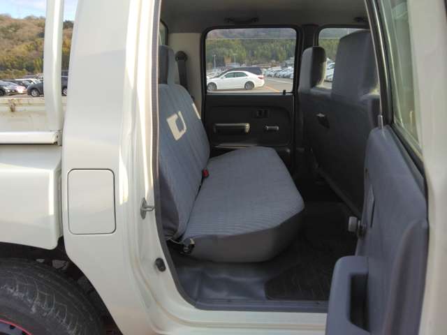 Toyota Hilux 12