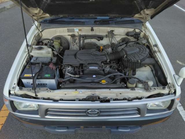 Toyota Hilux 8