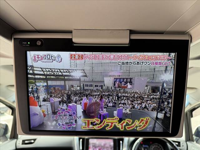 Toyota Vellfire 4