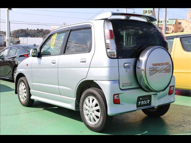 Daihatsu Terios Kid 7