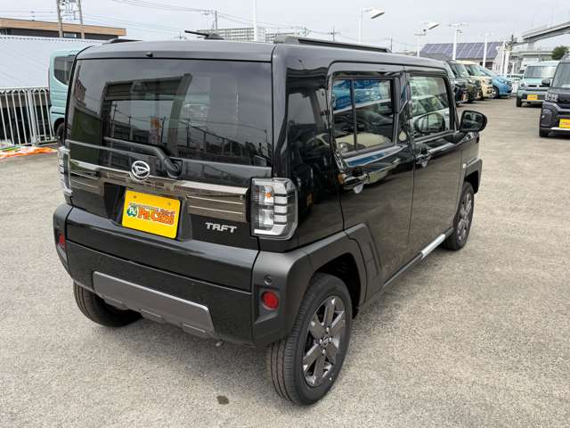 Daihatsu Taft 11