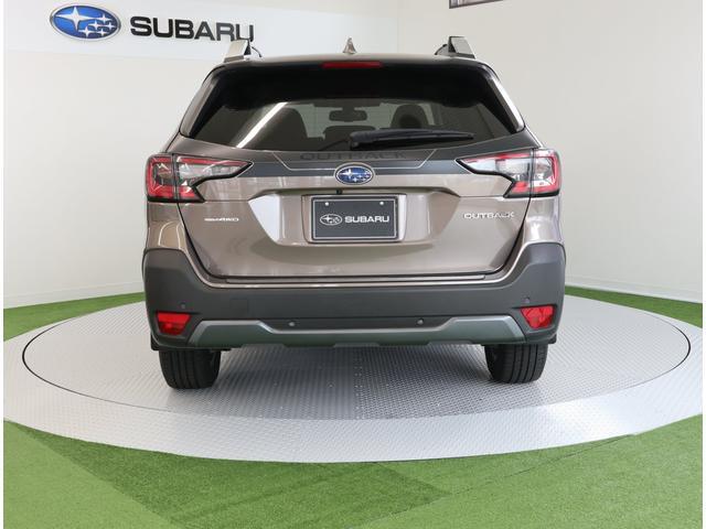 Subaru Legacy Outback 5