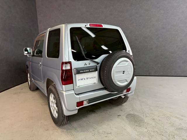 Mitsubishi Pajero Mini 12