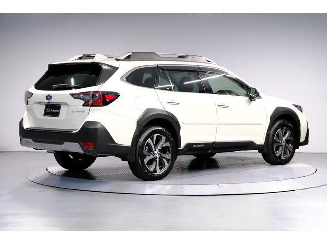 Subaru Legacy Outback 2