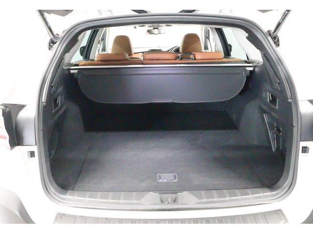 Subaru Legacy Outback 10