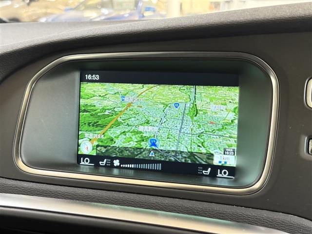 Volvo V40 Cross Country 12
