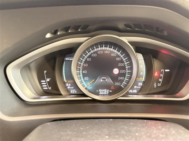 Volvo V40 Cross Country 7
