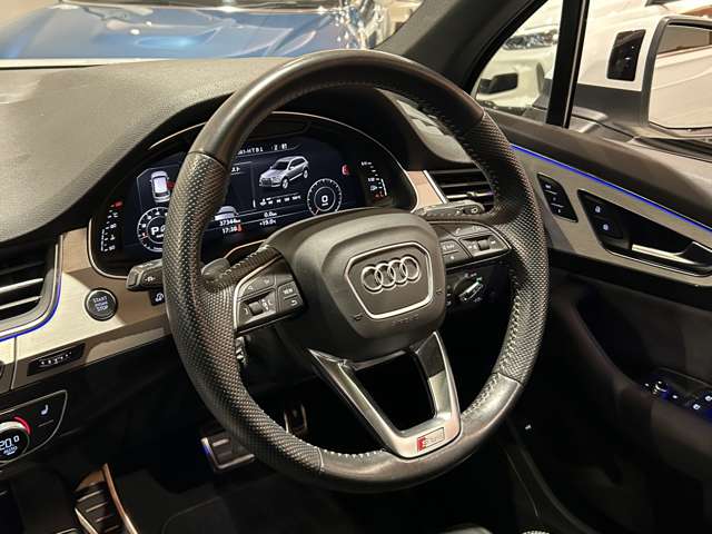 Audi Q7 7