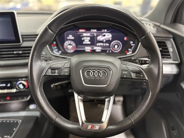 Audi Q5 5