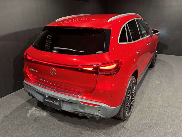 Mercedes-Benz EQA 8