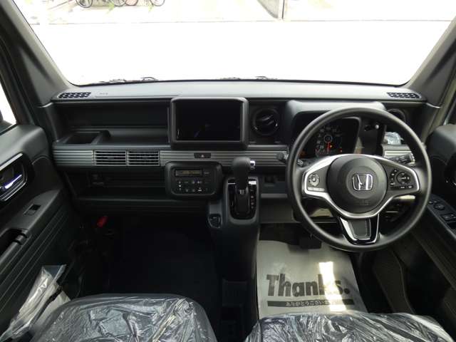 Honda N-VAN 8